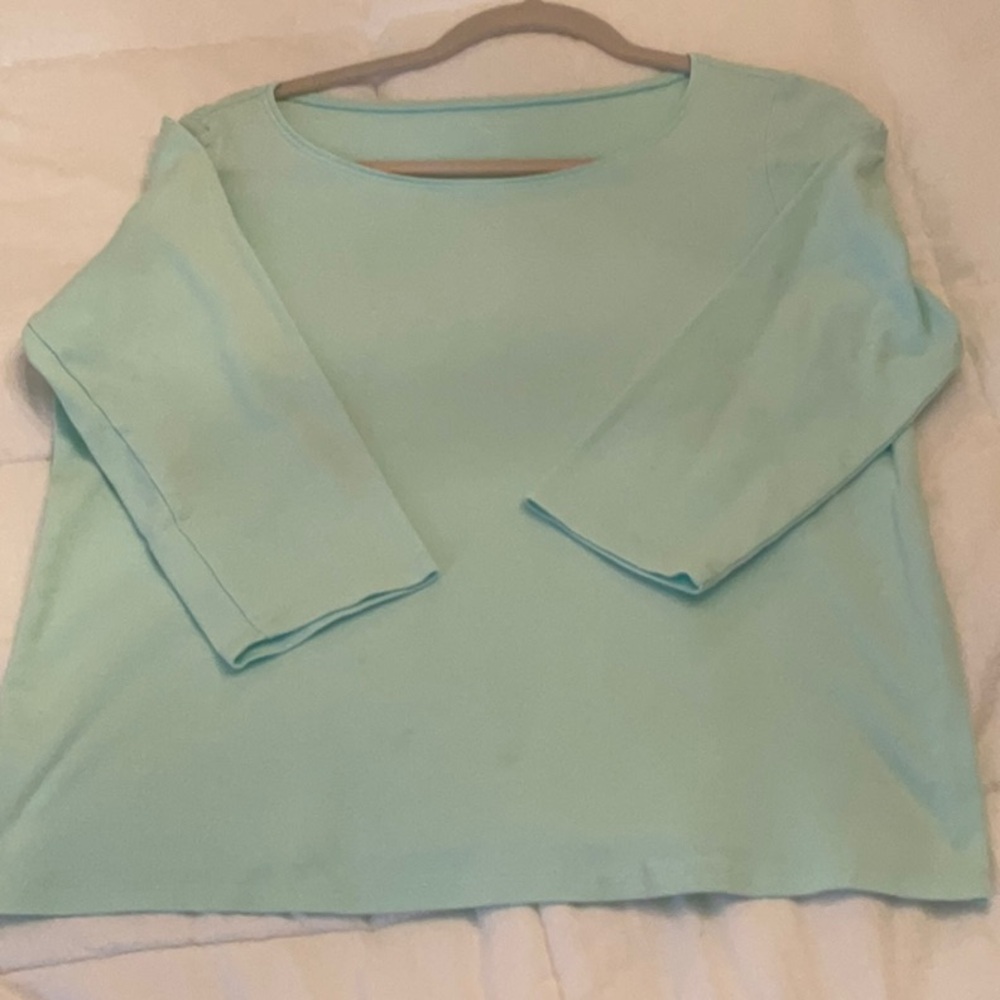 Women's Mint Green Top